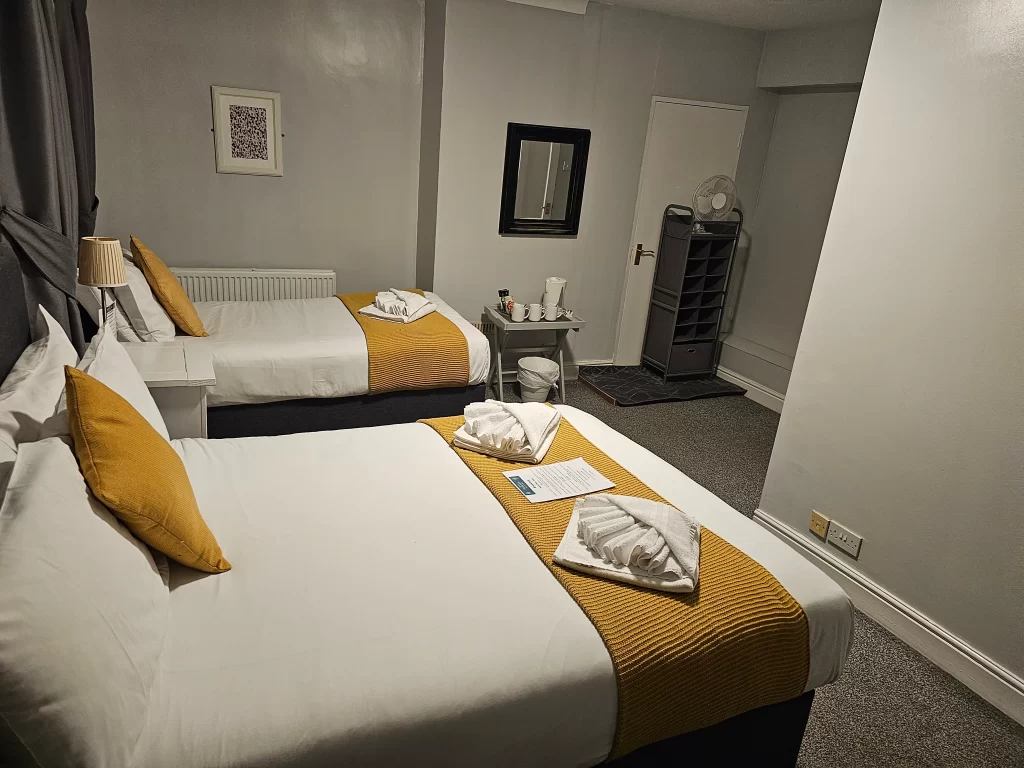 cozy room at Rowtan Poplars hotel