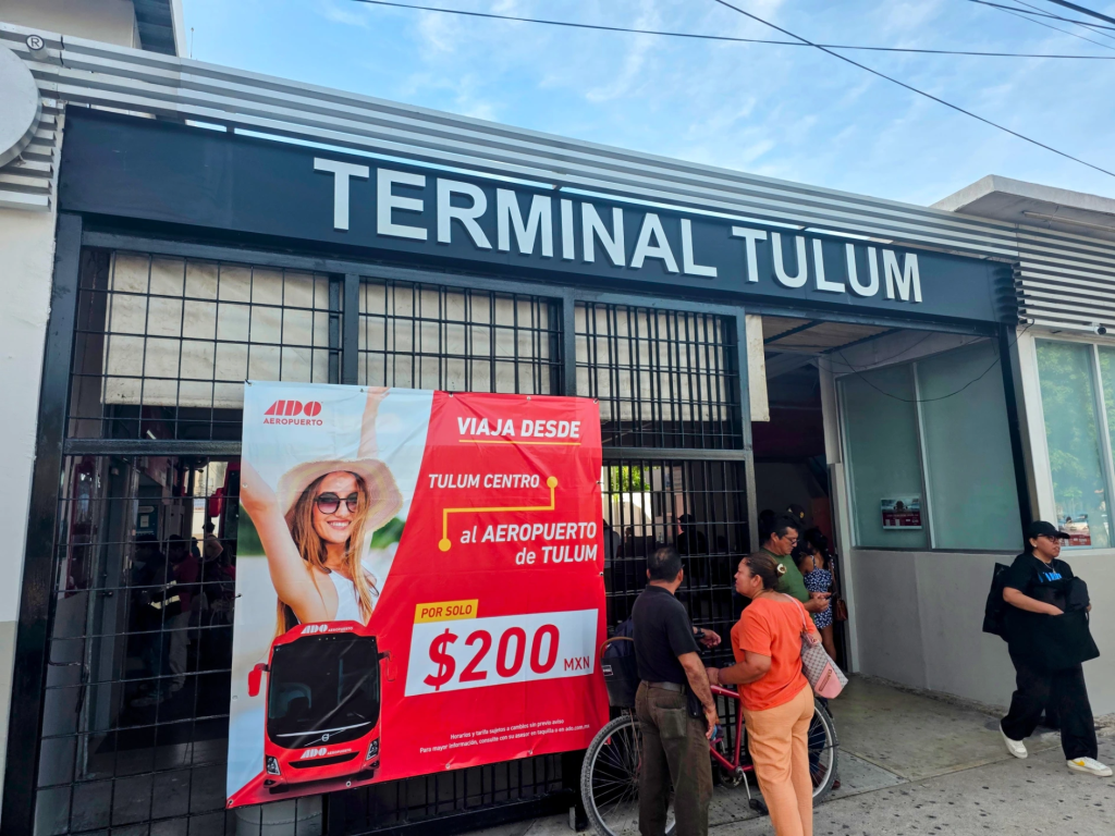 Bus station in Tulum