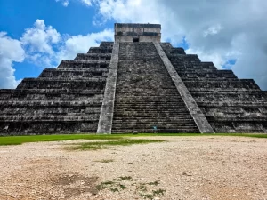 Chichén Itzá El Castillo New 7 Wonders of the World in Mexico