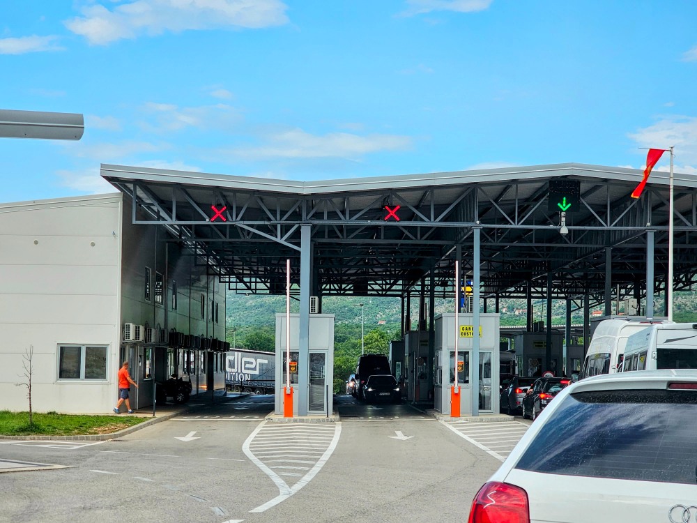 Crossing the border while driving in the Balkans